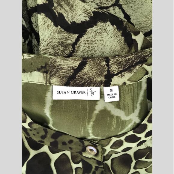 SUSAN GRAVER Blouse Size Medium Sheer Animal Print Lightweight Button Front - Picture 5 of 6